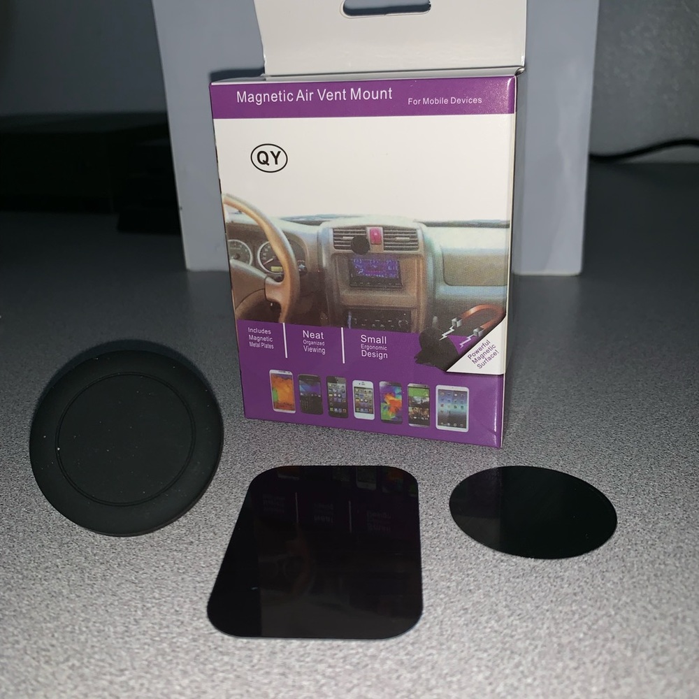 Air vent magnetic phone mount 2 adhesive plates